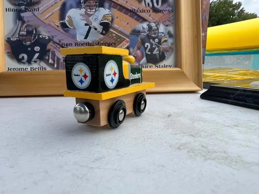 MasterPieces NFL Pittsburgh Steelers Wooden Toy Train Engine
